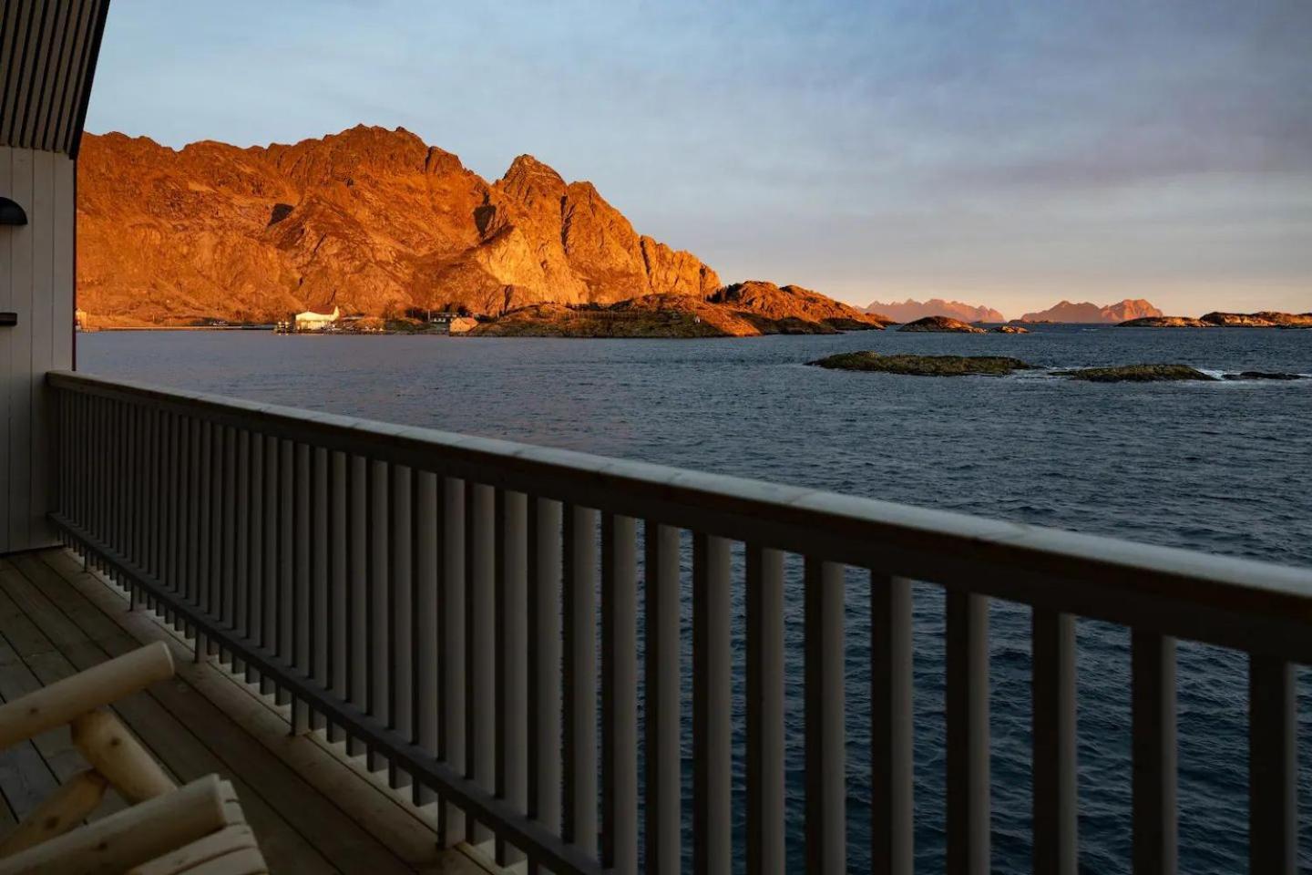 Leilighet Med Fantastisk Utsikt Henningsvær Dış mekan fotoğraf